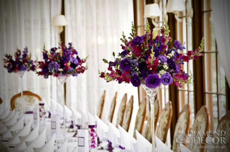 dekoracja ślubna wesela fiolet kwiaty