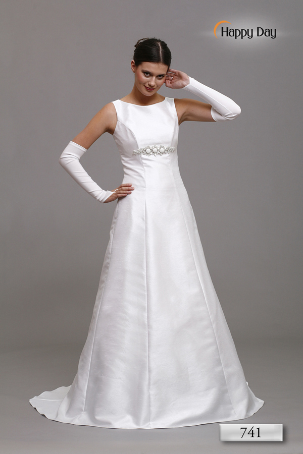 Suknia ślubna model 741