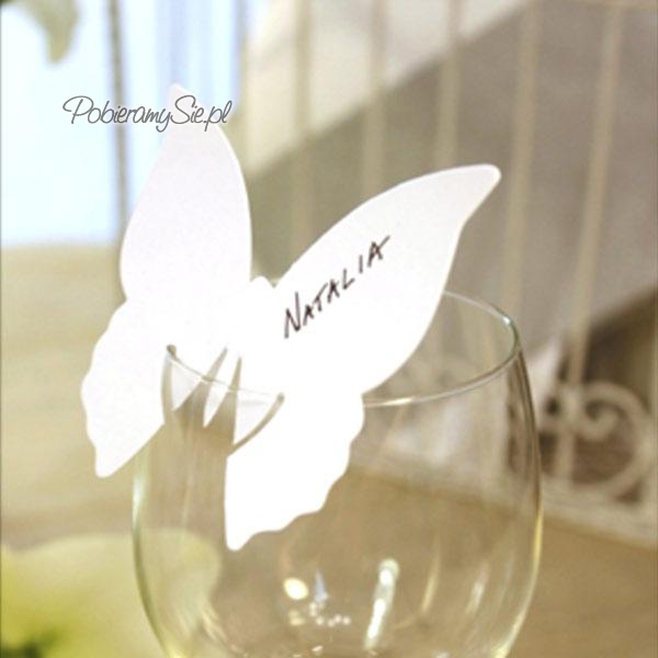 winietka w kształcie motyla, dekoracja stołu weselnego