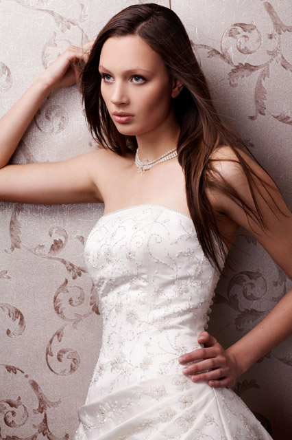 Suknia Ślubna Model: Esta | Kolekcja: Before