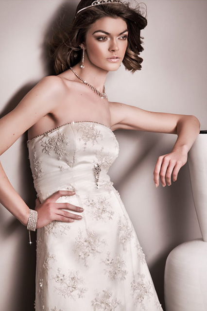 Suknia Ślubna Model: Astrid | Kolekcja: Before