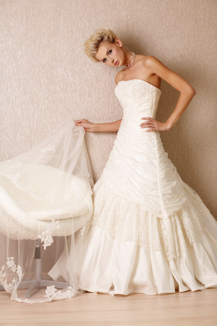 Suknia Ślubna Model: Dolce | Kolekcja: Royale