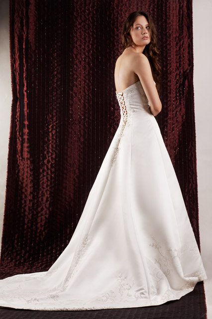 Suknia Ślubna Model: Elina | Kolekcja: Royale