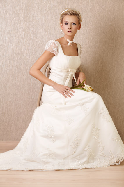 Suknia Ślubna Model: Kristi | Kolekcja: Royale