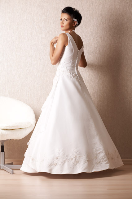 Suknia Ślubna Model: Larys | Kolekcja: Royale