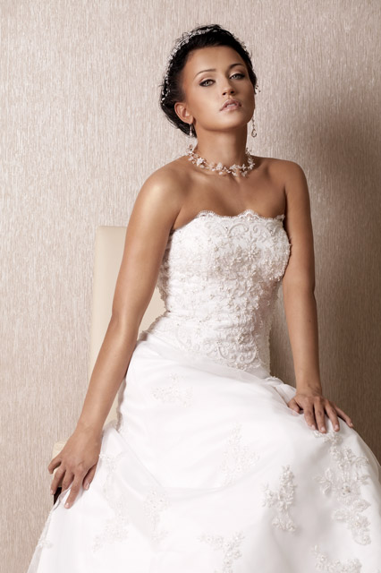 Suknia Ślubna Model: Lugano | Kolekcja: Royale