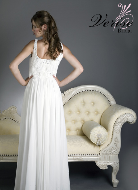 Suknia ślubna model Odetta