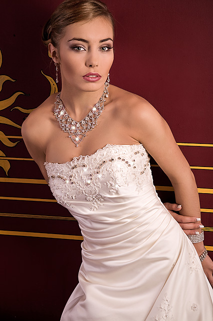 Suknia Ślubna Model: Hilton | Kolekcja: Before