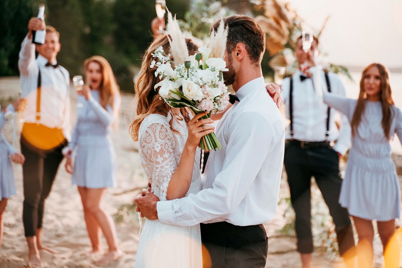 Czym zaskoczyć gości weselnych? Poznaj sposoby na udane wesele