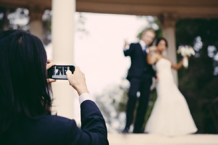 Jak zrobić ślubny film video telefonem?